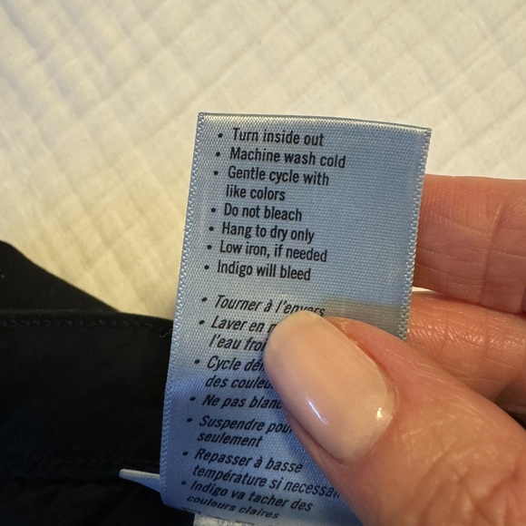 Paige Hoxton Jeans. Black. Size 30. - Picture 7 of 9